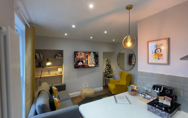 Old Town Trinity Apt No 3 By Adliv