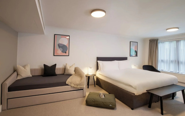 Monarch House Serviced Apartments