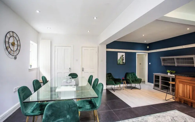 Spacious 5 Bed House Newcastle Gateshead