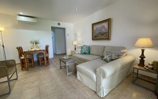 Pretty Apartment With Balcony