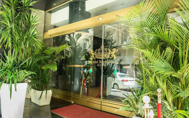 Cherry Maryski Hotel