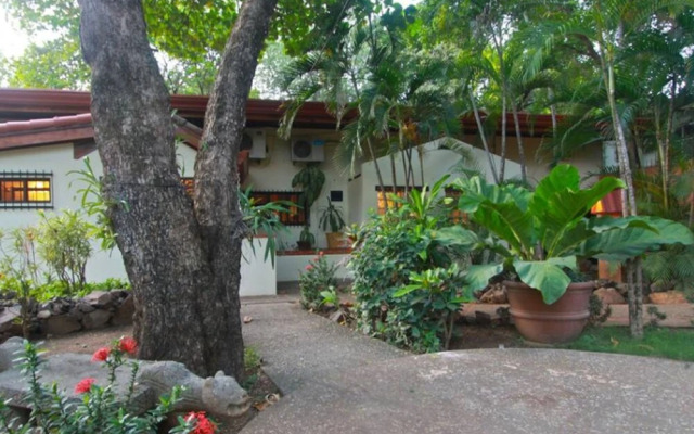 Casa Woodbine Beachfront House