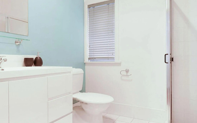 Ocean Blue Apartment One - oceanfront apartment