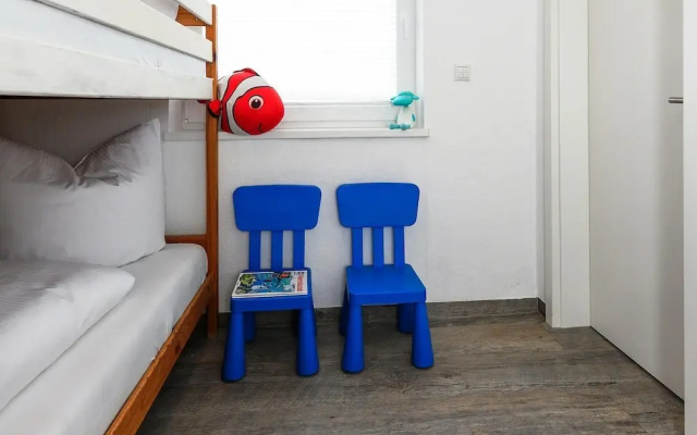 Moderne Ferienwohnung mit Terrasse in Ruhiger Lage