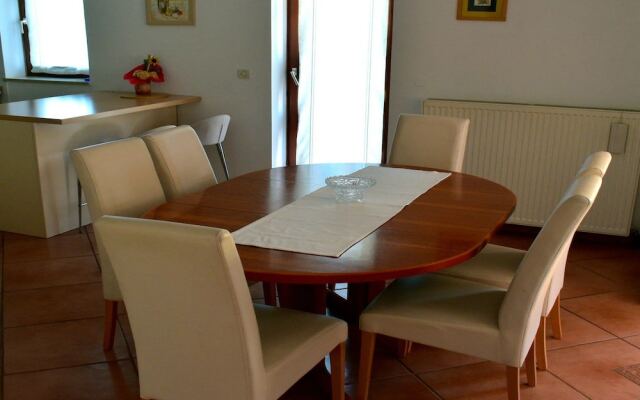 Apartment Take a Look