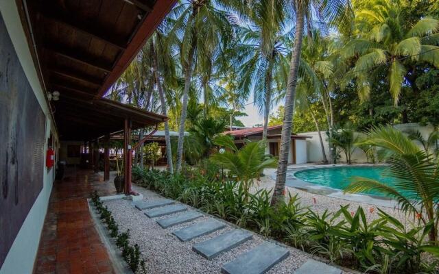 Café de Playa Beach Front Hotel