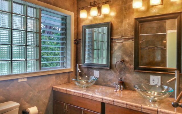Hilltop Vacation Rental