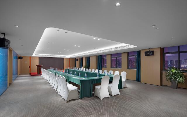 Holiday Inn Express Changsha South Railway Station by IHG
