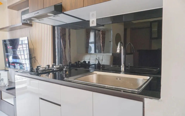 Warm And Modern Style 2Br At Meikarta Apartment