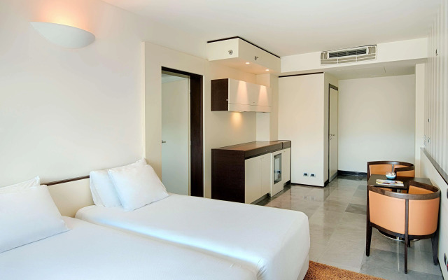 Отель NH Venezia Laguna Palace