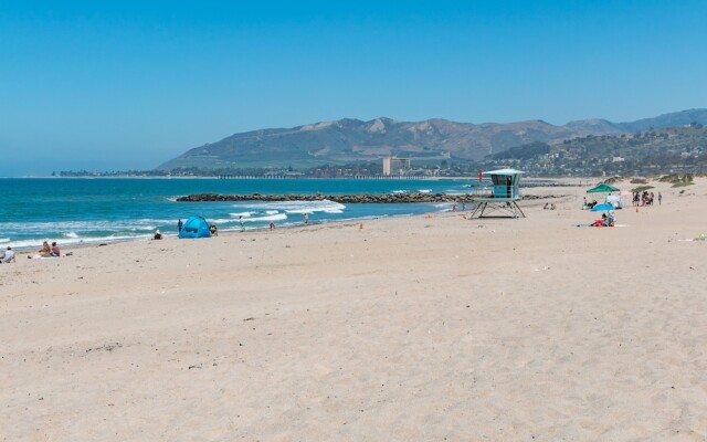 New Ventura Beach Craftsman Home by RedAwning