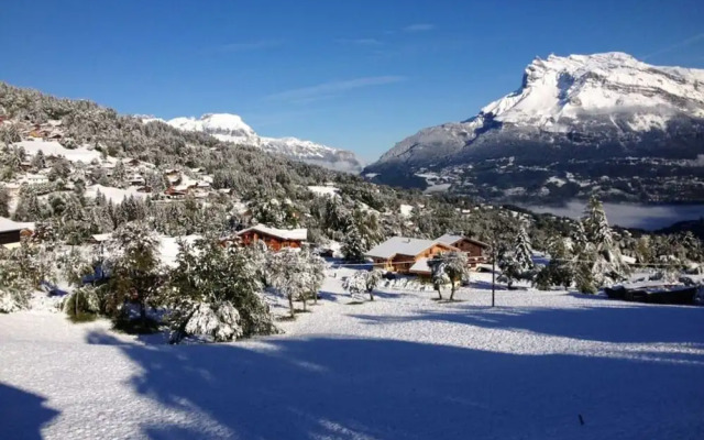 Comfortable Chalet Near Ski-lift