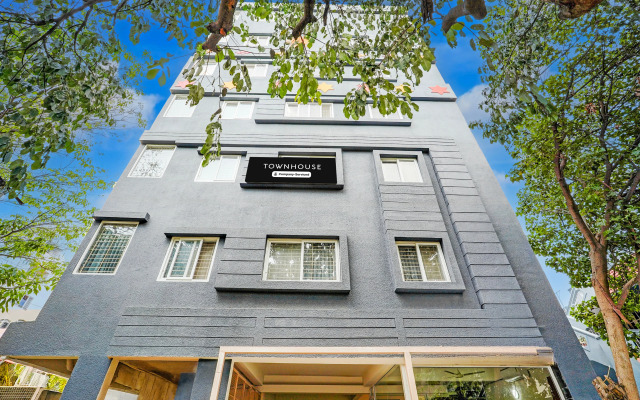 Super Townhouse Hebbal Dasarahalli Formerly Otium Suites