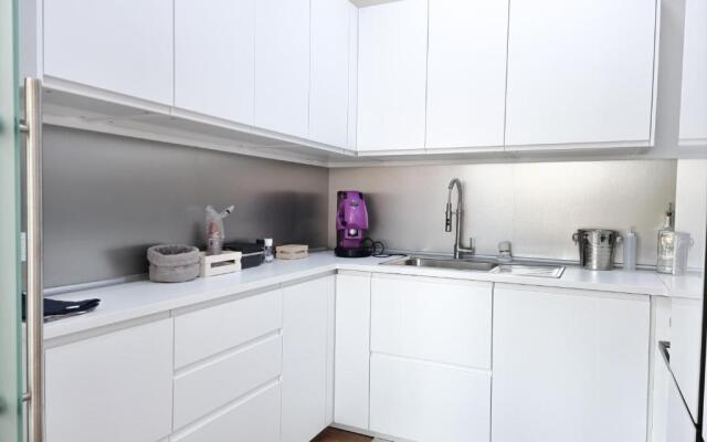HGT Supreme Residence