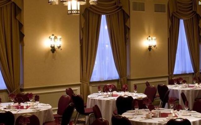 Delta Hotels by Marriott Bessborough