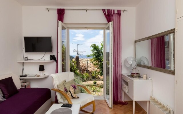 Apartment Purple Rain