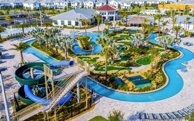 Tvpm-4263pd/sl 5 Bedroom Townhouse by RedAwning