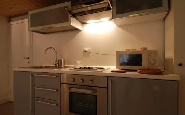 Domenichino Halldis Apartment