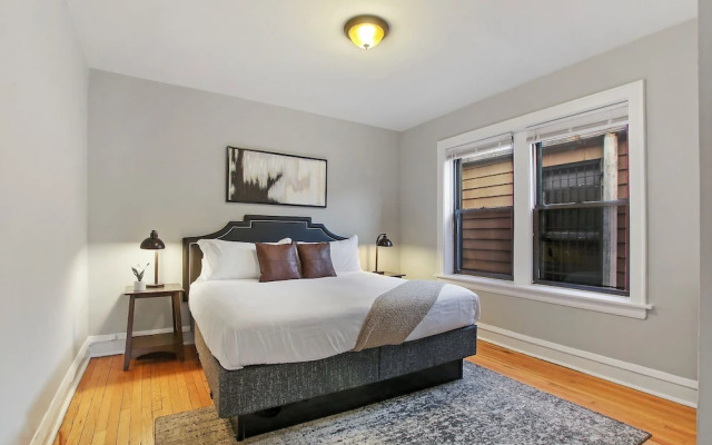 1BR Vibrant Apt - Montrose 2E