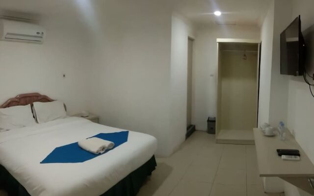 Hotel Sanashtri