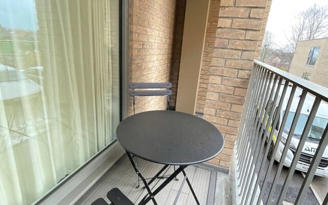 Spectacular 2BR Apartment with Parking