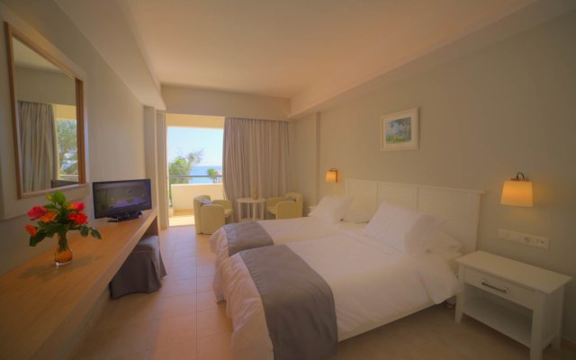 Elea Beach Hotel