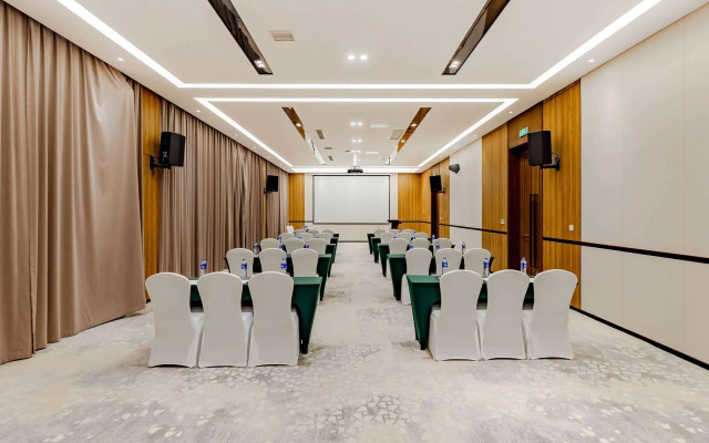Howard Johnson Lakeview Hotel Huaibei