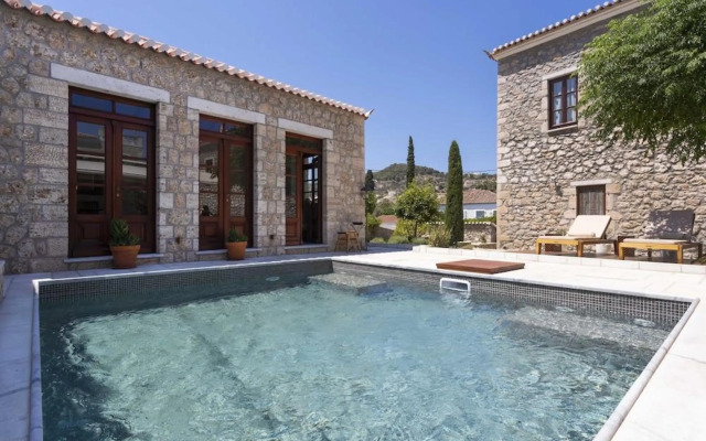 Mare Monte Luxury Suites