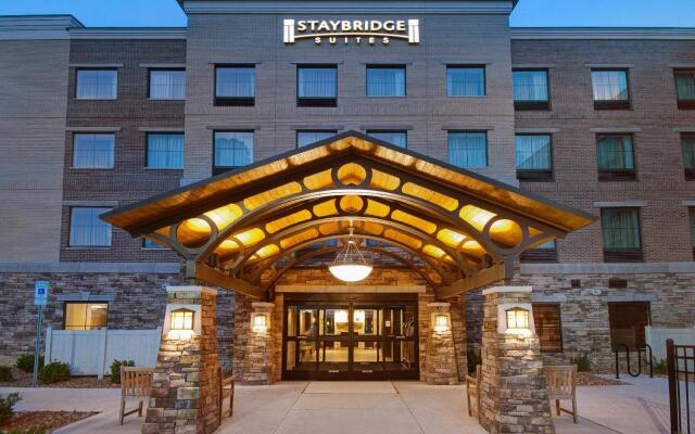 Staybridge Suites Sterling Heights - Detroit by IHG
