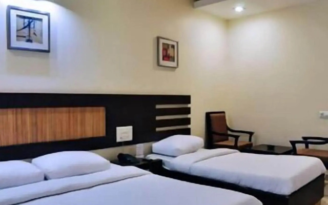 Hotel Shanti Palace