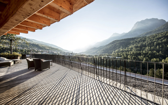 Hotel Arnica Scuol - Adults only