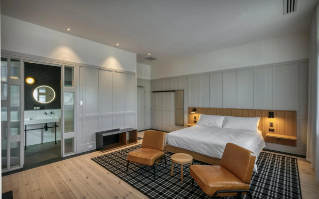 Farmers Home Hotel – Guest Rooms – Northam