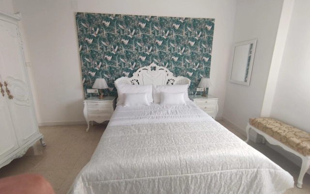 Rosalia 5 Estrellas - Garaje Free