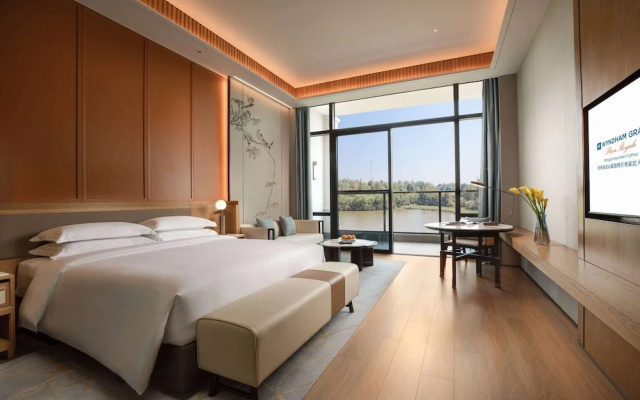 Wyndham Grand Plaza Royale Xiangai Mountain Fuzhou