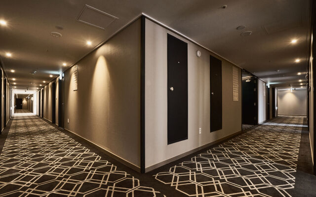 Royal Emporium Incheon Airport Hotel