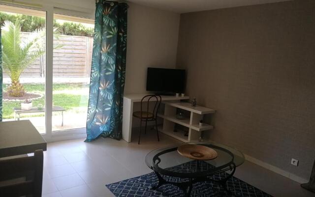 Lovely Studio & Garden - Pres Des Plages Cagnes-Sur-Mer (Adults Only)