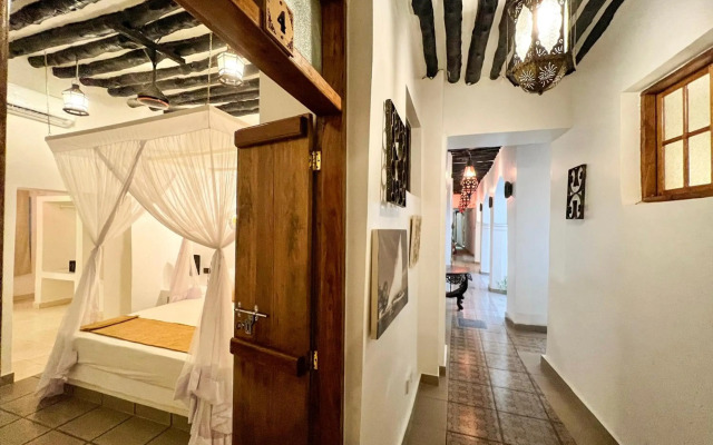 Zanzi House