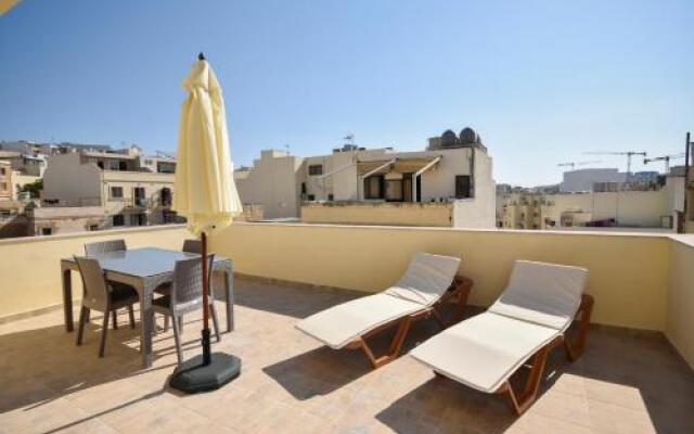 Gzira Penthouse