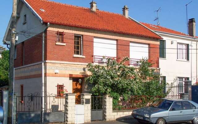 Apartment With one Bedroom in Alfortville, With Furnished Garden and W