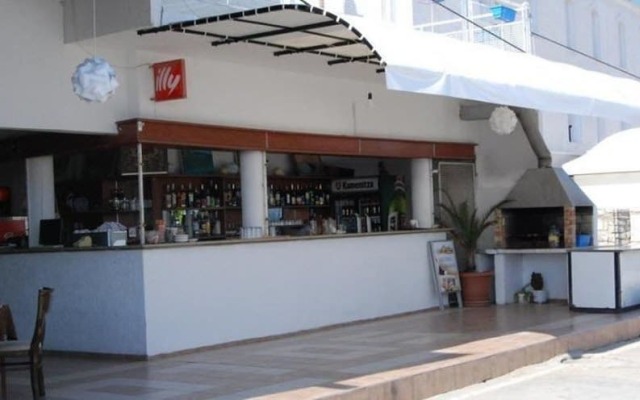 Lotos Hotel