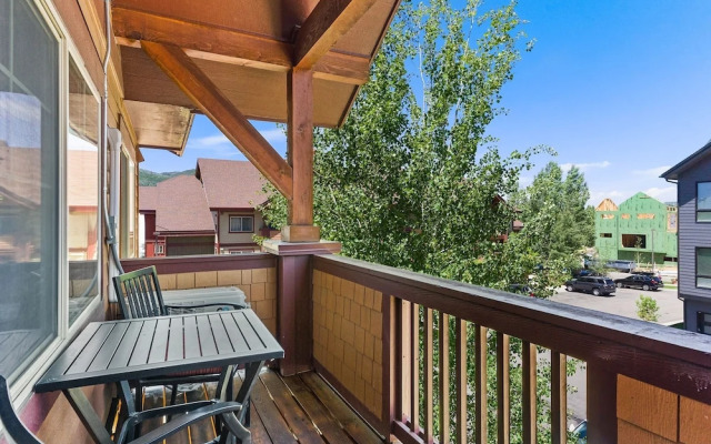 First Tracks 3301 2 Bedroom Condo by RedAwning