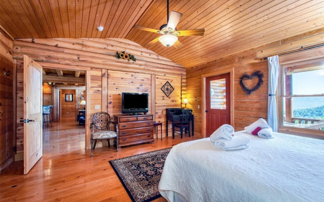 Stairway to Heaven - 4 Br Cabin