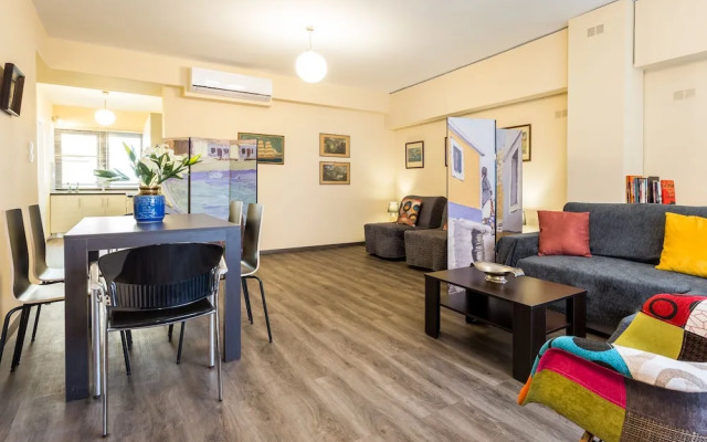 Exceptionally located apartment in Plaka