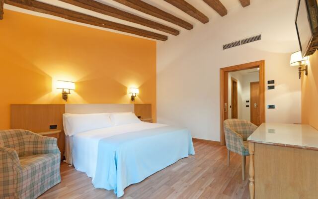 Madrid-Getafe Los Angeles Hotel