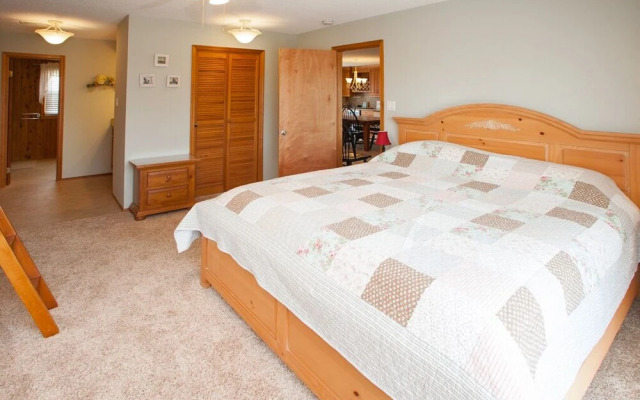 Relax Inn - 5 Br Home