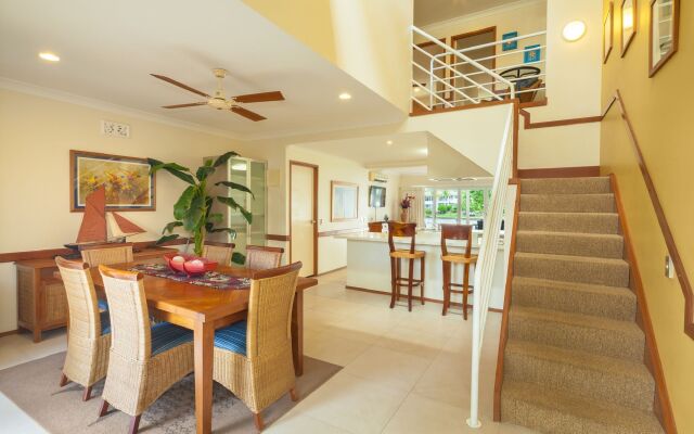 Noosa Entrance Waterfront Resort