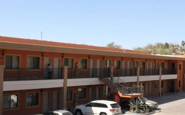 Plaza Las Quintas