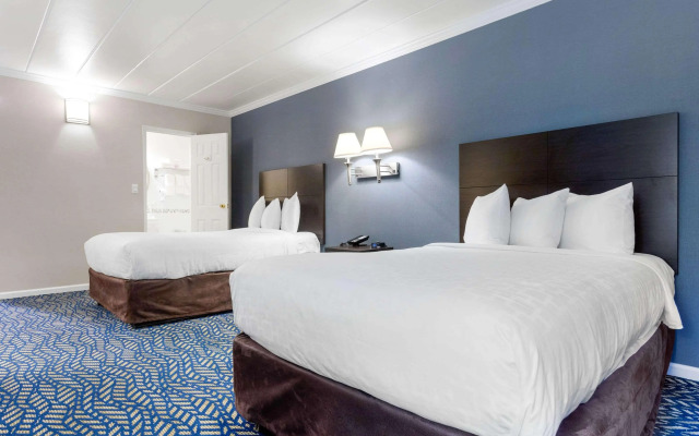 Econo Lodge Hicksville