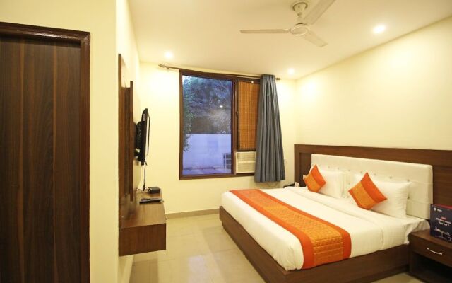 OYO 6495 Hotel Eden Greens