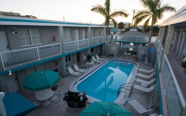 Camelot Beach Suites